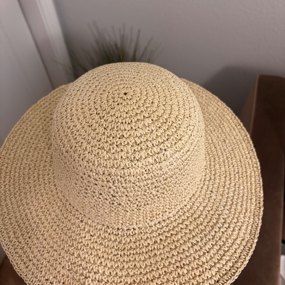 Summer straw floppy hat - Picture 3 of 4